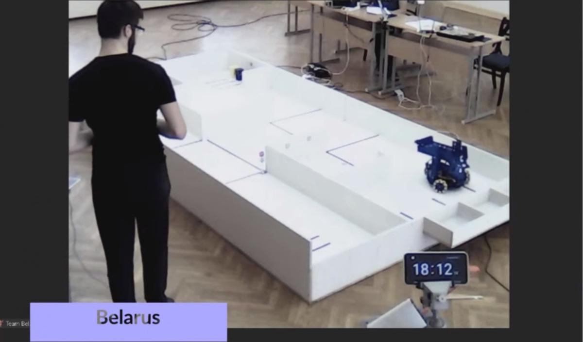 Этап соревнований. Дистанционное управление роботом с джойстика